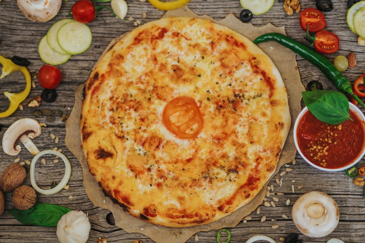 Pizza Margherita autentică în Sibiu — istoria și rețeta originală